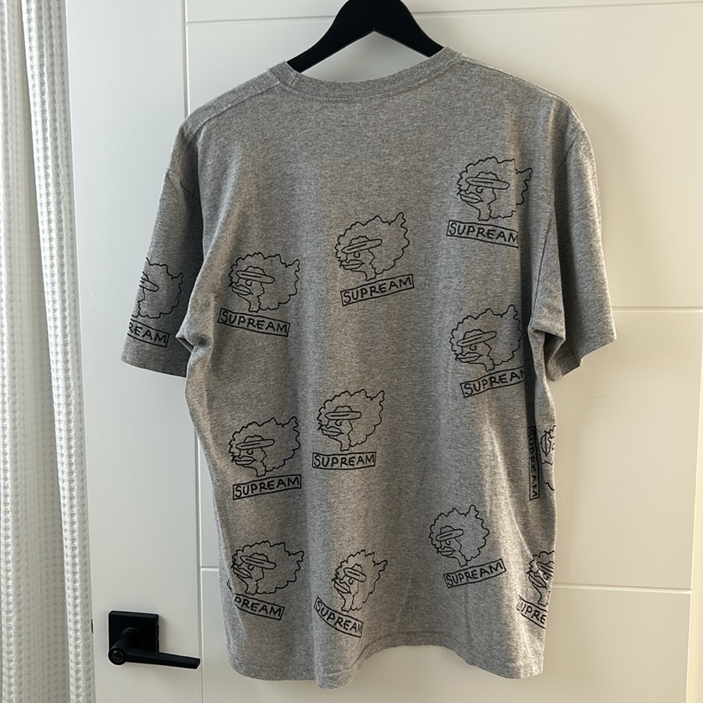 Supreme Tee - Picture 2 of 6